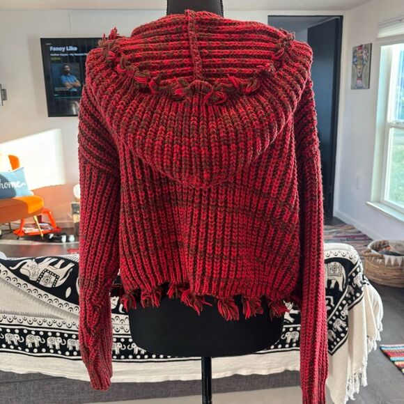 Elf Sack Hooded Sweater Red & Brown Medium - Picture 2 of 7